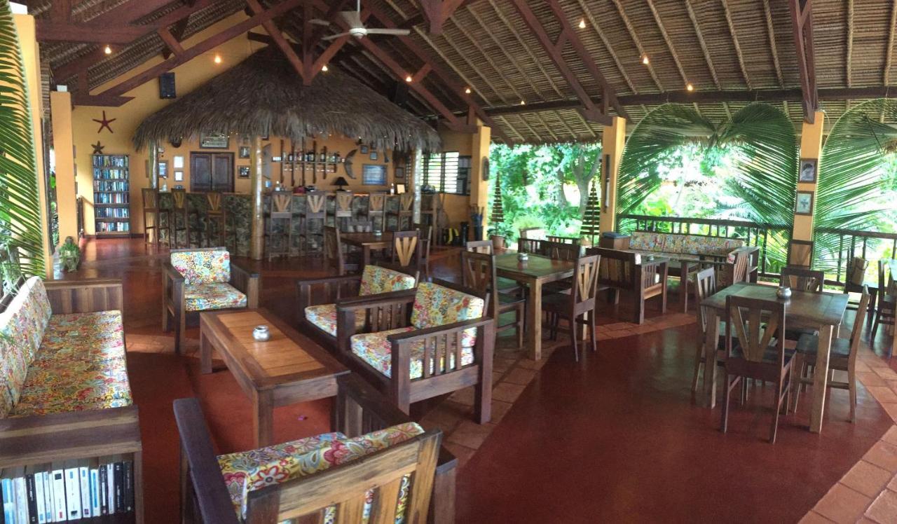 Sakatia Lodge Ampasimena ภายนอก รูปภาพ
