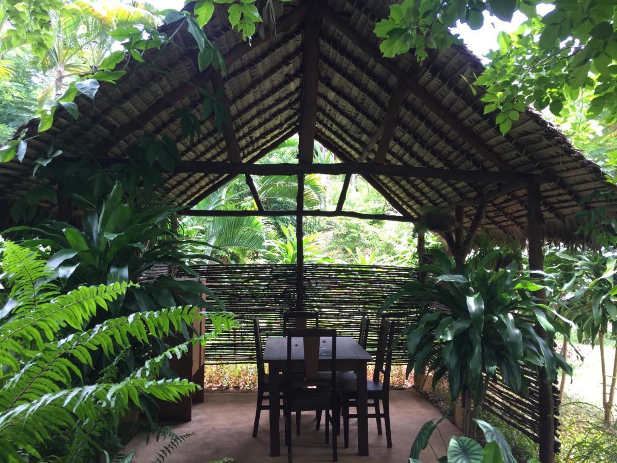 Sakatia Lodge Ampasimena ภายนอก รูปภาพ